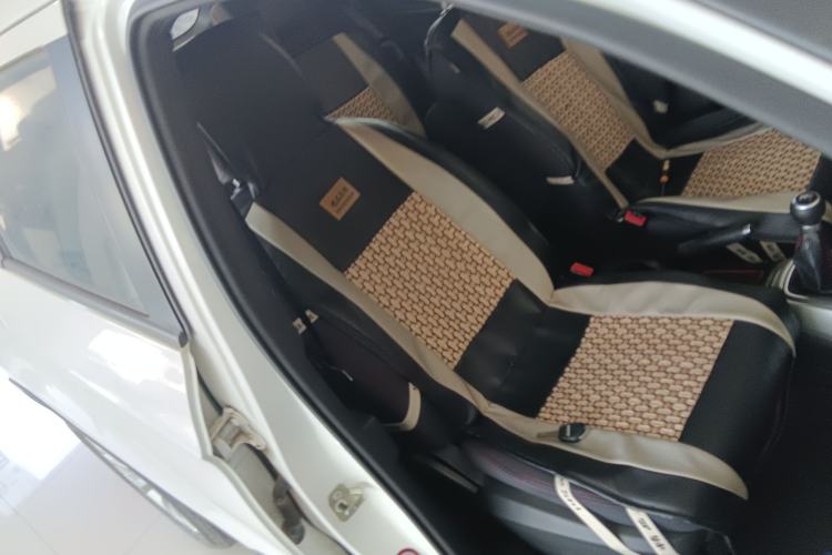 Used Brilliance V3 2015 1.5L Manual Elite Model Right Front Seat