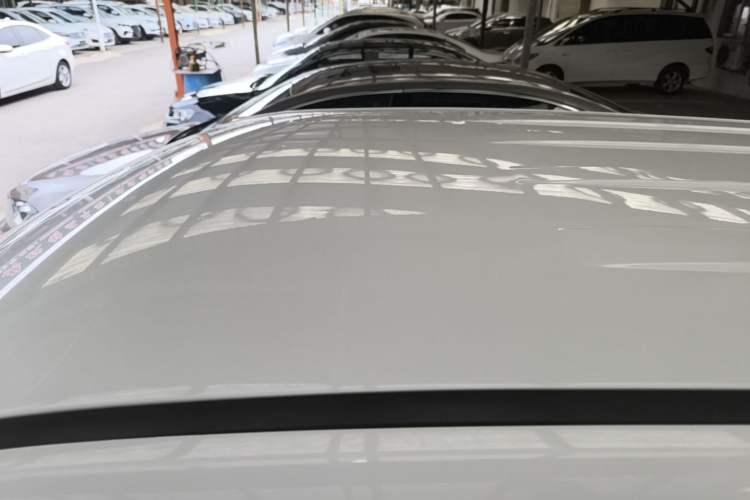 Used Brilliance V3 2015 1.5L Automatic Elite Model Roof