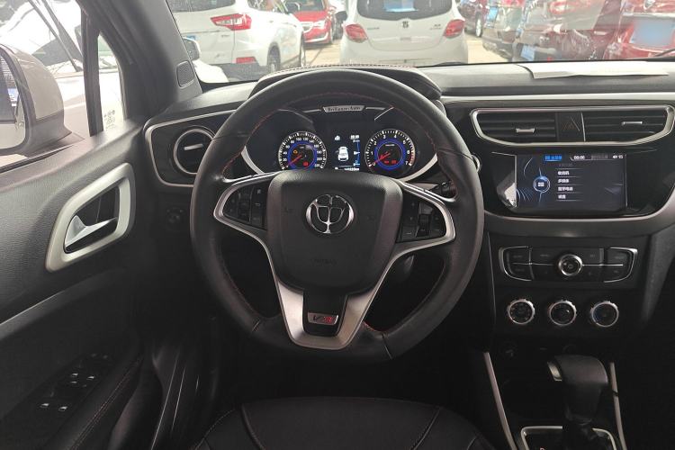 Used Brilliance V3 2015 1.5L Automatic Smart Version Steering Wheel