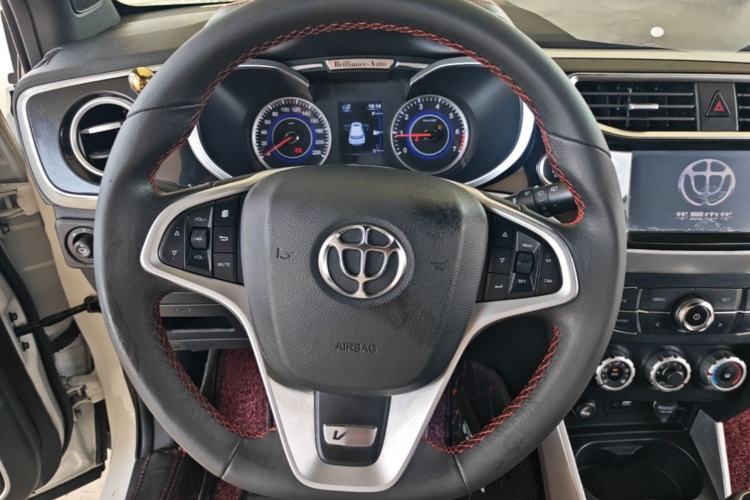 Used Brilliance V3 2015 1.5L Manual Smart Version Steering Wheel