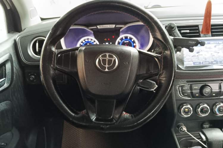 Used Brilliance V3 2015 1.5L Automatic Comfort Edition Steering Wheel