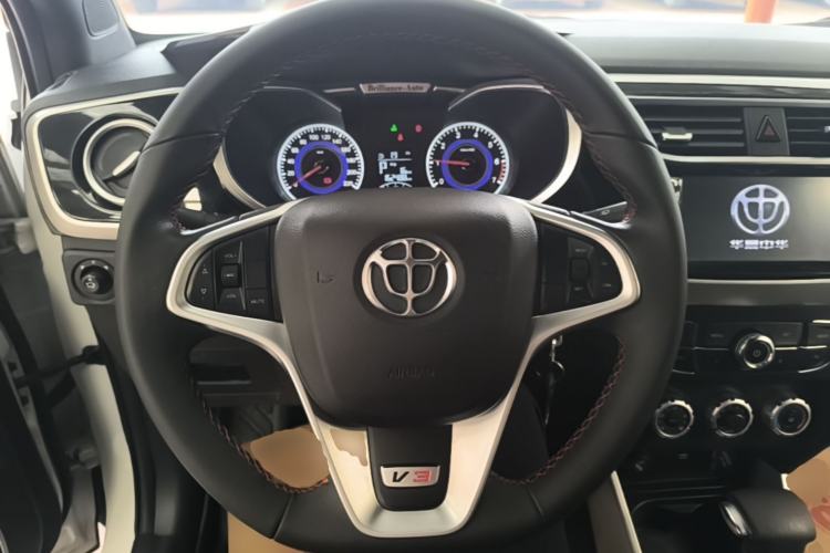 Used Brilliance V3 2015 1.5L Automatic Elite Model Steering Wheel