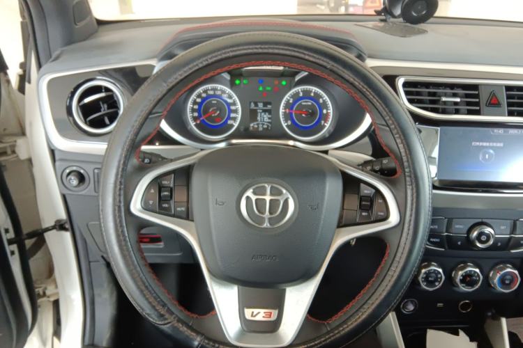 Used Brilliance V3 2015 1.5L Manual Elite Model Steering Wheel