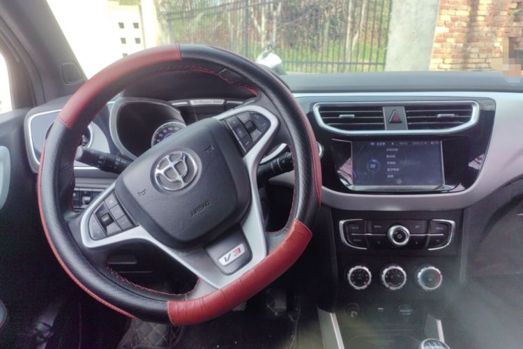 Used Brilliance V3 2015 1.5L Manual Smart Version Steering Wheel