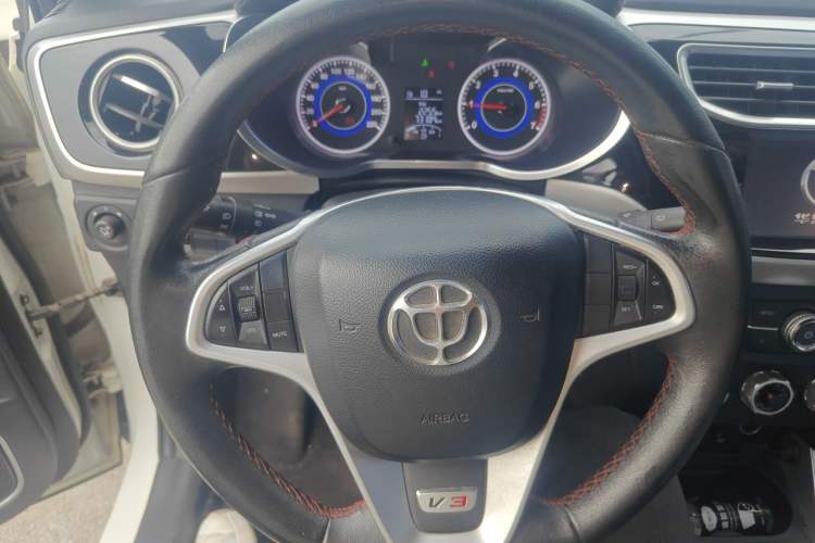 Used Brilliance V3 2015 1.5L Manual Elite Model Steering Wheel