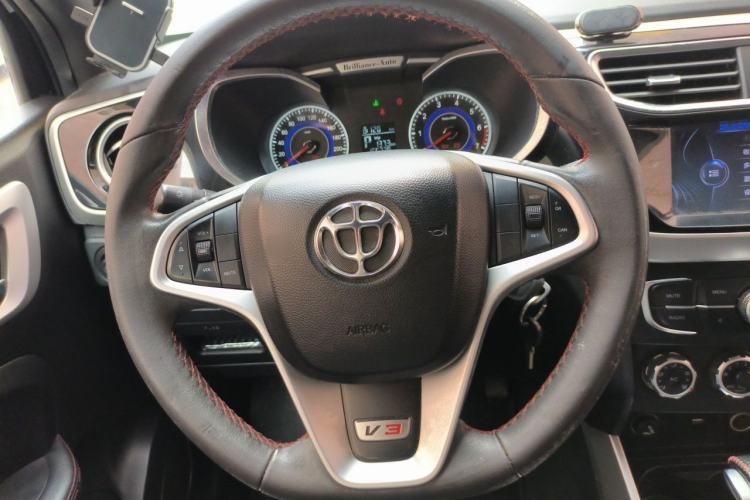 Used Brilliance V3 2015 1.5T Automatic Elite Model Steering Wheel