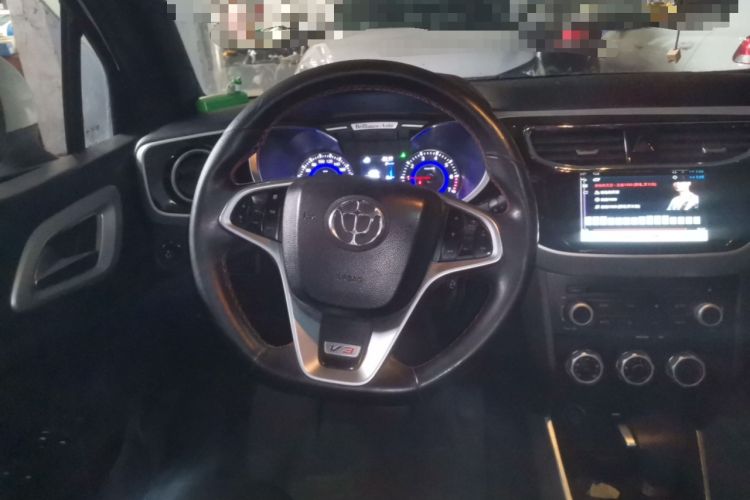 Used Brilliance V3 2015 1.5L Automatic Smart Version Steering Wheel