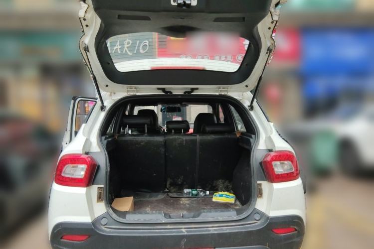 Used Brilliance V3 2015 1.5L Automatic Comfort Edition Trunk