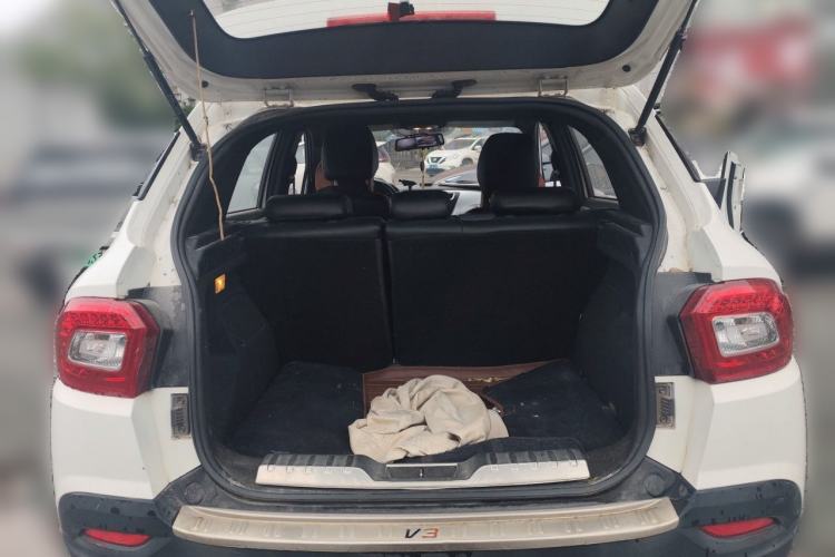 Used Brilliance V3 2015 1.5L Manual Comfort Model Trunk