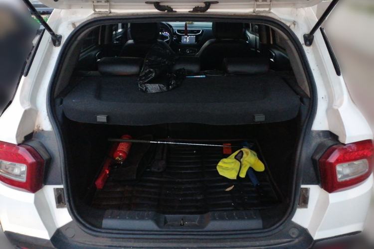 Used Brilliance V3 2015 1.5L Automatic Smart Version Trunk