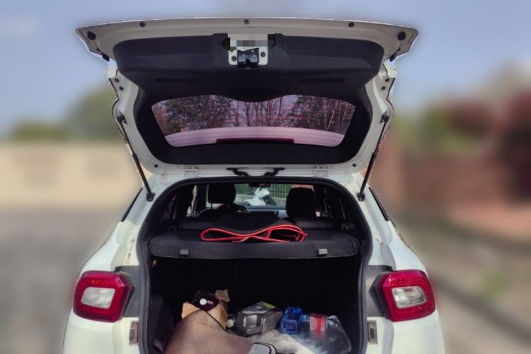 Used Brilliance V3 2015 1.5L Manual Smart Version Trunk