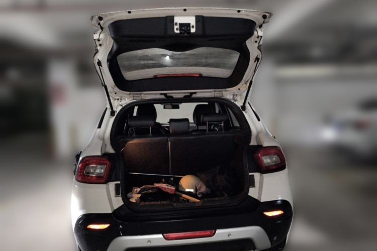 Used Brilliance V3 2015 1.5L Manual Smart Version Trunk