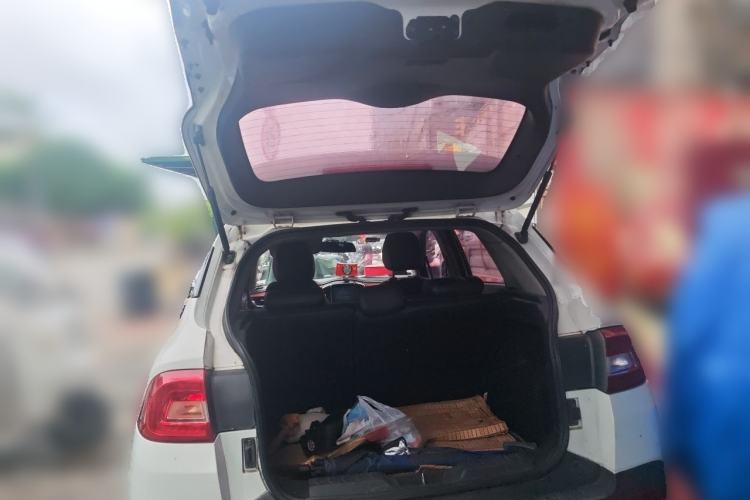Used Brilliance V3 2015 1.5L Manual Smart Version Trunk