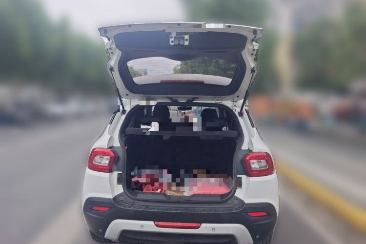 Used Brilliance V3 2015 1.5L Manual Smart Version Trunk