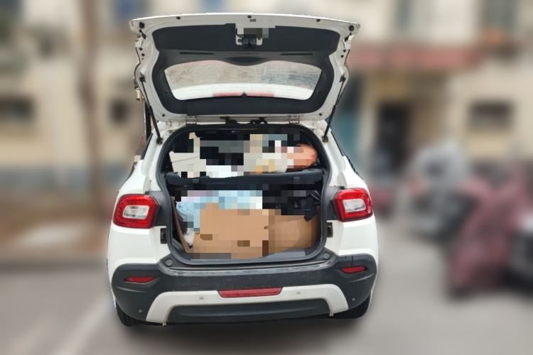 Used Brilliance V3 2015 1.5L Manual Smart Version Trunk