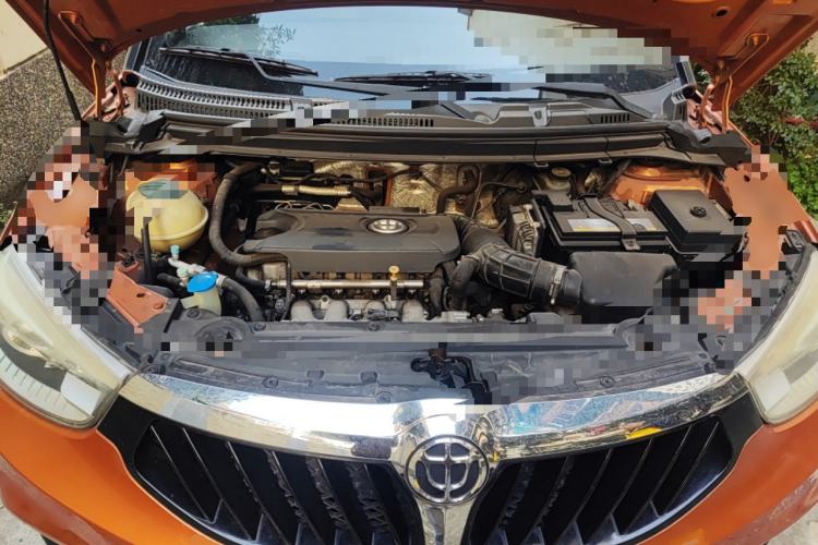 Used Brilliance V3 2015 1.5T Automatic Elite Model Engine Bay