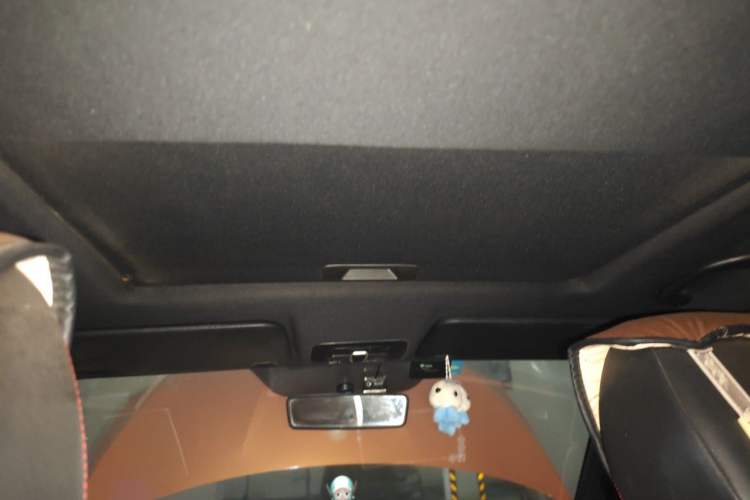 Used Brilliance V3 2015 1.5L Manual Smart Version Headliner