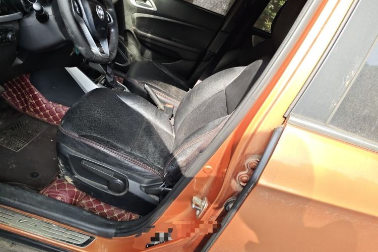 Used Brilliance V3 2015 1.5L Automatic Elite Model Left Front Seat