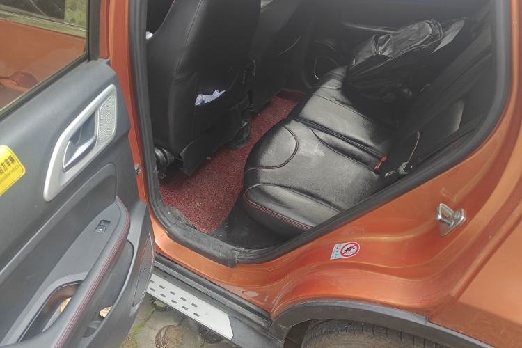 Used Brilliance V3 2015 1.5L Automatic Elite Model Left Rear Seat