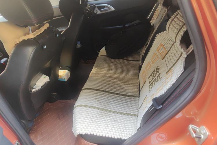 Used Brilliance V3 2015 1.5T Automatic Elite Model Left Rear Seat