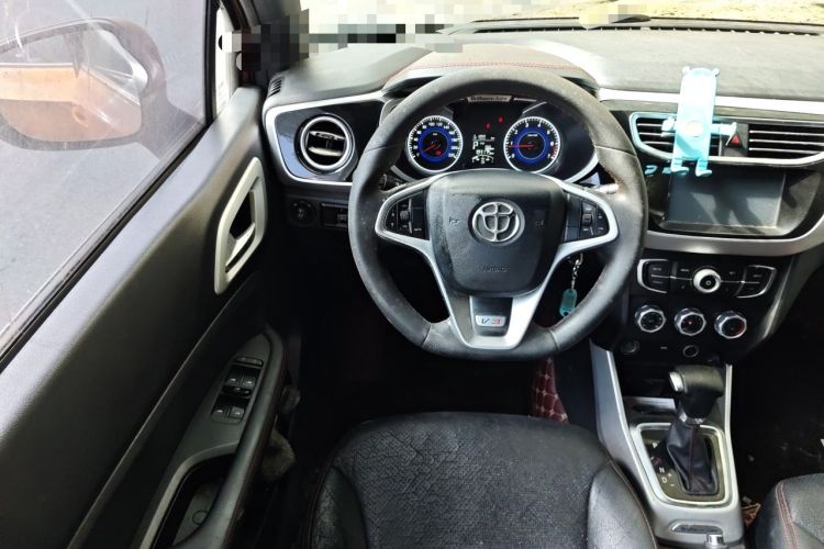 Used Brilliance V3 2015 1.5L Automatic Elite Model Steering Wheel