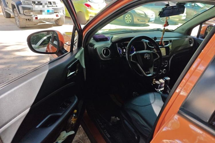 Used Brilliance V3 2016 1.5L Automatic Smart Version Driver Seat