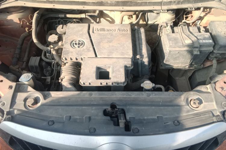 Used Brilliance V3 2016 1.5L Manual Comfort Model Engine Bay
