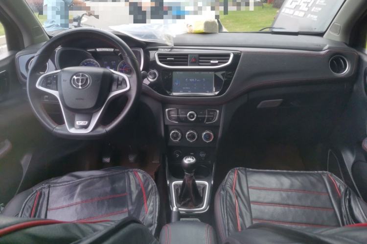 Used Brilliance V3 2016 1.5L Manual Smart Version Center Console