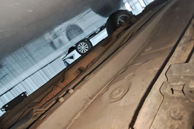 Used Brilliance V3 2016 1.5L Manual Smart Version Chassis Front Right