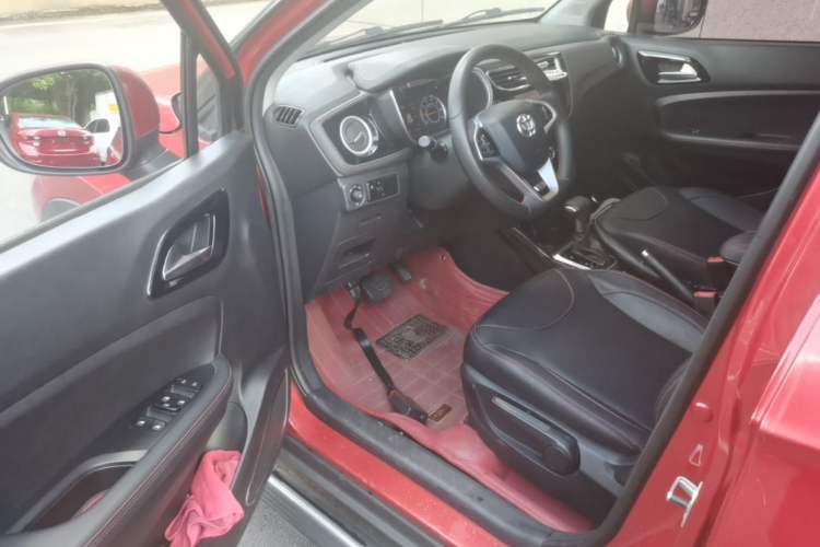Used Brilliance V3 2016 1.5L Automatic Smart Version Driver Seat
