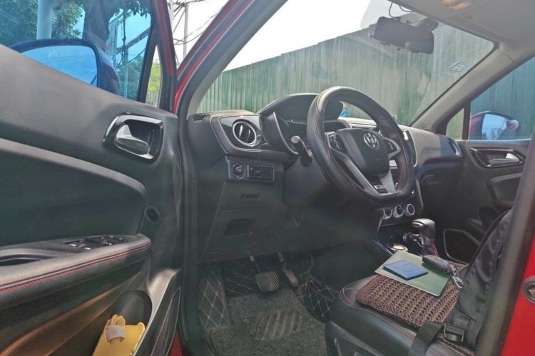 Used Brilliance V3 2016 1.5L Automatic Smart Version Driver Seat