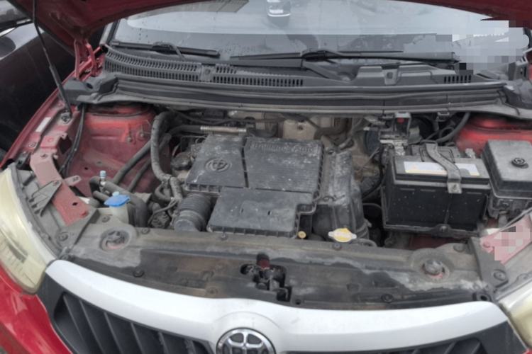 Used Brilliance V3 2016 1.5L Manual Comfort Model Engine Bay