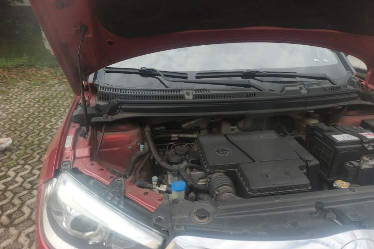 Used Brilliance V3 2016 1.5L Automatic Smart Version Engine Bay Right