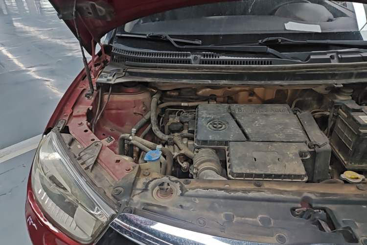 Used Brilliance V3 2016 1.5L Manual Smart Version Engine Bay Right