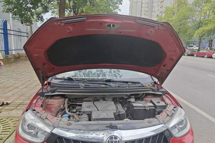 Used Brilliance V3 2016 1.5L Manual Smart Version Engine Bay