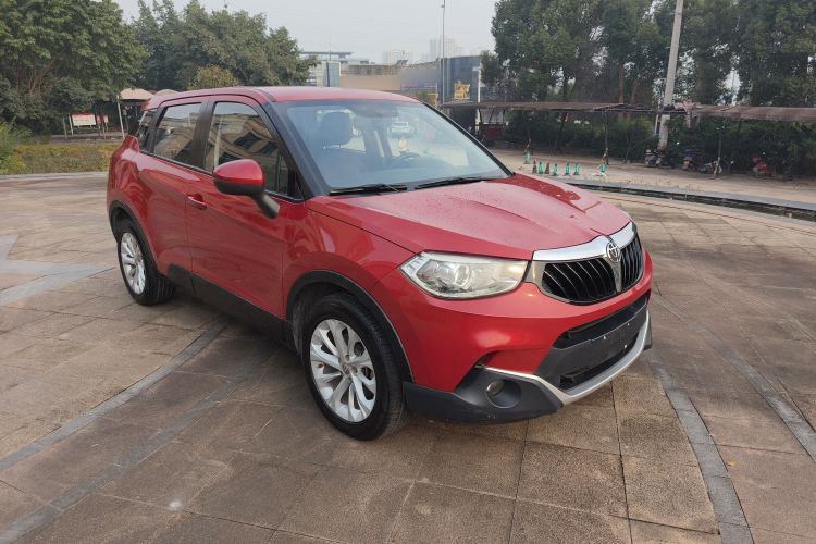 Used Brilliance V3 2016 1.5L Automatic Elite Model Front Right 45 Deg