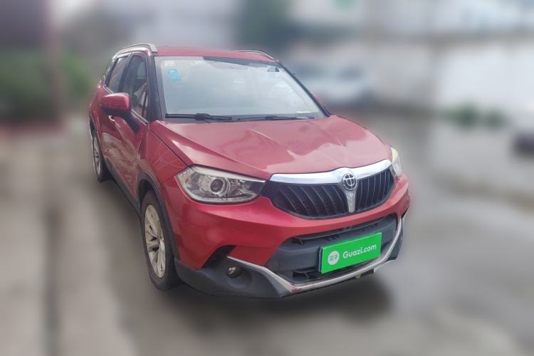 Used Brilliance V3 2016 1.5L Manual Elite Version Front Right 45 Deg