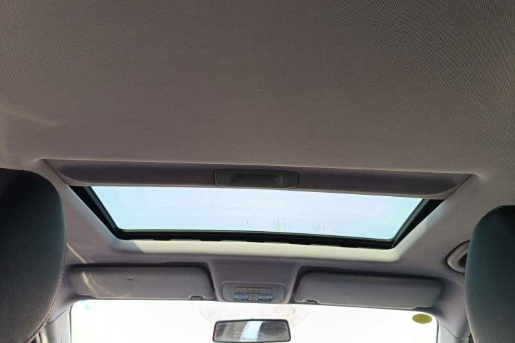 Used Brilliance V3 2016 1.5L Automatic Smart Version Headliner