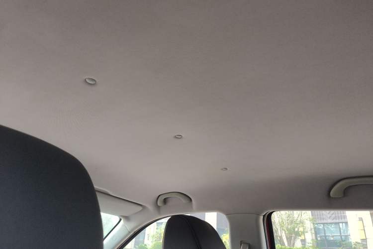 Used Brilliance V3 2016 1.5L Automatic Elite Model Headliner