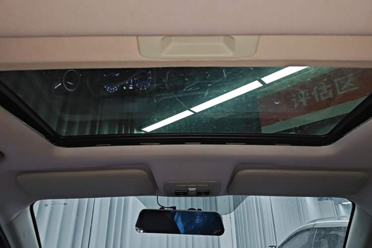 Used Brilliance V3 2016 1.5L Manual Smart Version Headliner