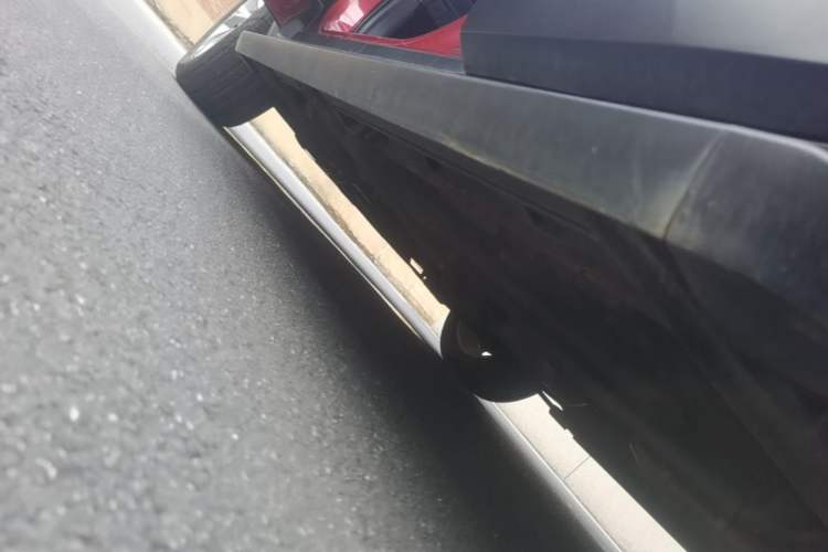 Used Brilliance V3 2016 1.5L Automatic Smart Version Left Side Sill
