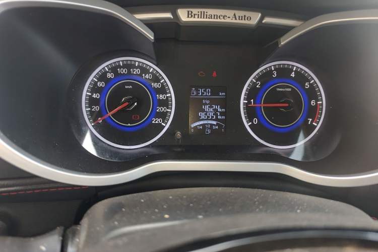 Used Brilliance V3 2016 1.5L Manual Comfort Model Odometer Close Up