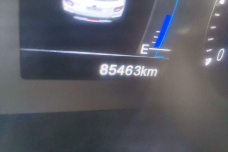 Used Brilliance V3 2016 1.5L Manual Smart Version Odometer Close Up