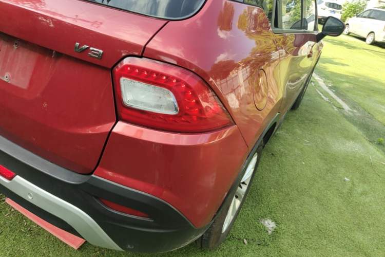Used Brilliance V3 2016 1.5L Automatic Smart Version Right Rear Taillight