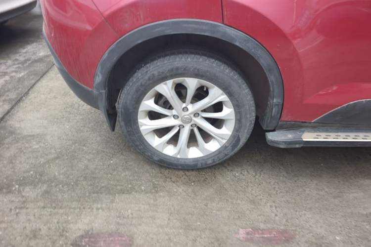 Used Brilliance V3 2016 1.5L Manual Comfort Model Right Rear Wheel Hub