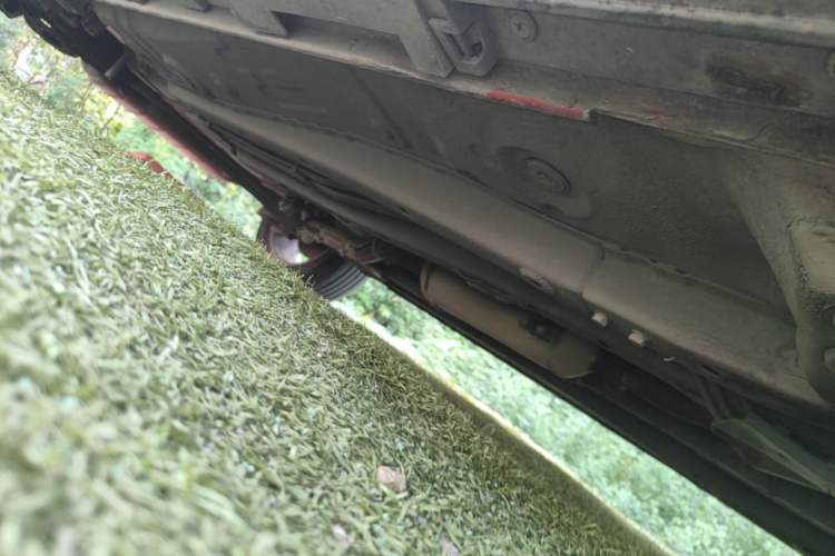 Used Brilliance V3 2016 1.5L Automatic Smart Version Right Side Sill