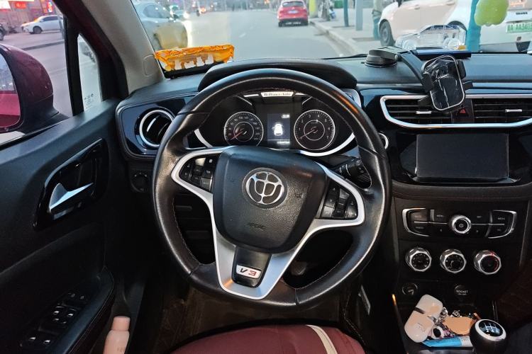 Used Brilliance V3 2016 1.5L Manual Smart Version Steering Wheel