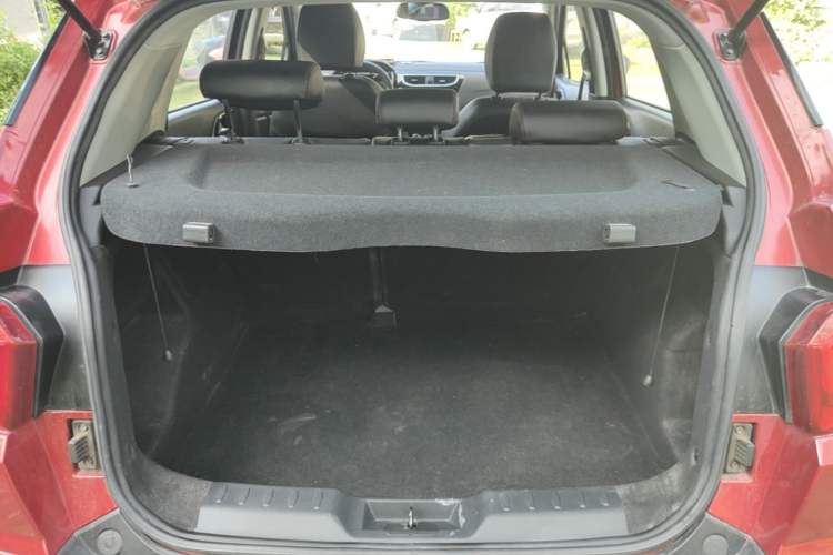 Used Brilliance V3 2016 1.5L Automatic Smart Version Trunk