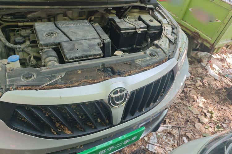 Used Brilliance V3 2016 1.5L Manual Comfort Model Engine Bay