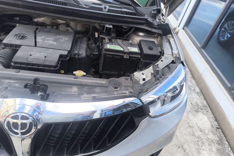 Used Brilliance V3 2016 1.5L Manual Smart Version Engine Bay Left